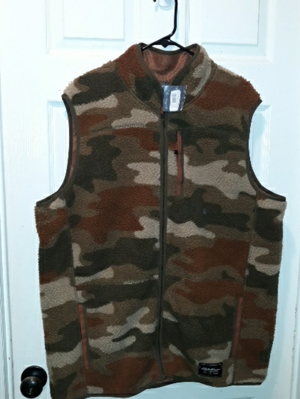 Eddie Bauer "Chilali" Camo Sherpa Multi-Pocket Full-Zip Vest 2022